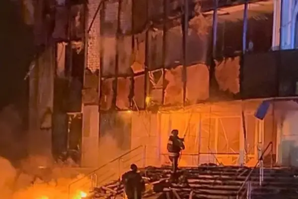 Нічна атака на Кременчук 22 жовтня: два влучання БПЛА, обидві пожежі ліквідовані